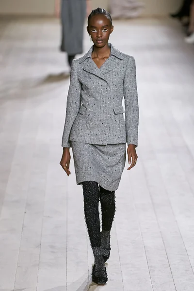 Look 31